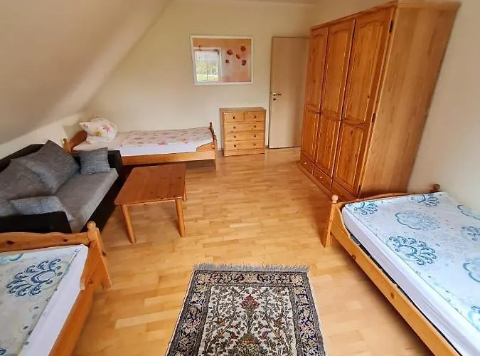 Апартаменты Poettker Бад-Цвишенан