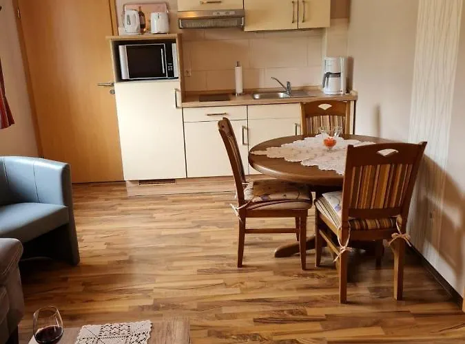 Апартаменты Poettker Бад-Цвишенан